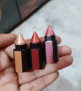 Reene Fab 3In1 Eyeshadow &amp; 2 Lipsticks (Totally Ne