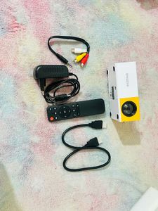 Smart LED Projector with 720p HDResolution, Rotata