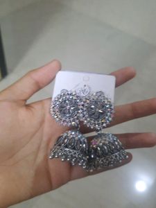 Best Earing For Wedding Celebration.