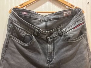 Men&#39;s Gray Denim Jeans