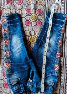 Beautiful Jeans And Top Set For Girl.      Adju