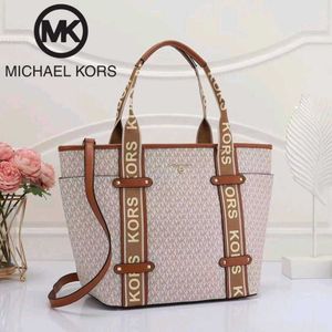 MK NEW LASTEST ELLIOT LARGE TOTE BAG*