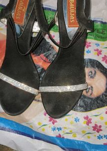 Black Sandles