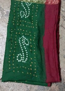 Green & Maroon Bandhani Dupatta