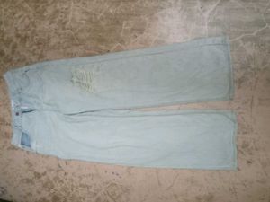 Light Wash Ripped Wide Leg Jeans