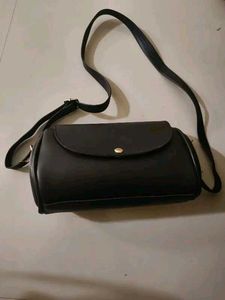 Chic Black Crossbody Bag