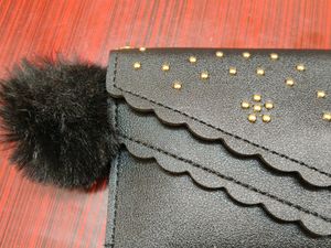 Women&#39;s Back Wallet
