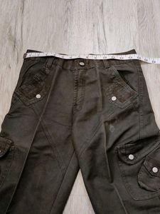 Ma2059 Sabrin cargo jeans waist 28 inches