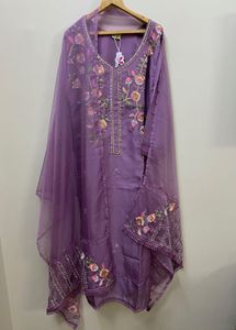 Pakistani Suit