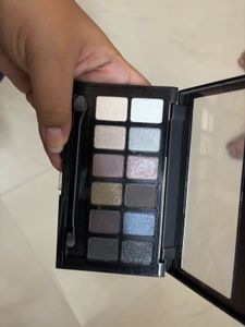 Maybelline The Rock Nude 👁️ Pallete