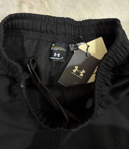 Under Armour Black Bootcut Sweatpants L(32)