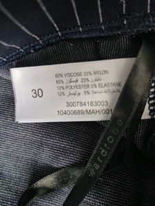 Negotiable Woman Skinny Black Formal Pants Stretch