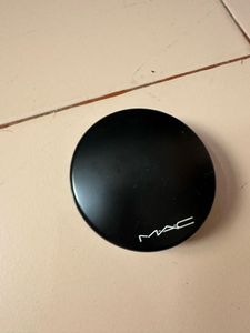 MAC Compact Medium Dark