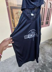 Black Sleeve Less Jersey
