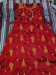 New Gown For Girls And Women