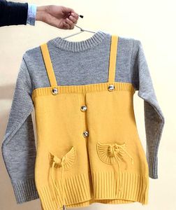 Yellow 💛 And Gray 🩶 Belt Sweater