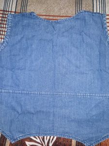 regular top for girls in denim fabric