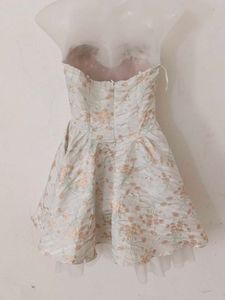 FLORAL PRINT APPLIQUE DRESS