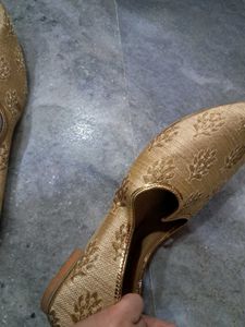 Men Punjabi Jutti Grab Instant Offer