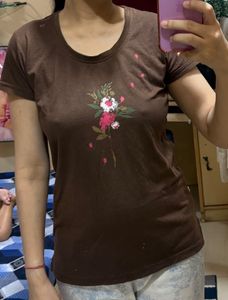beautiful daily wear t-shirt