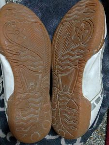 LIVIA Bedminton Shoes For Men &amp; Women