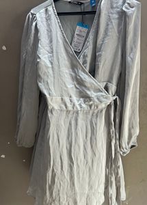 Chic Wrap Dress Size Medium