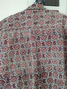 Patterned Men&#39;s Shirt