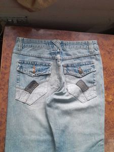Light Wash Jeans
