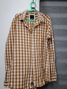 Men Casual Checks Shirt