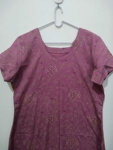 Onion Pink Floral Leaf Print Kurta Pyjama Dupatta