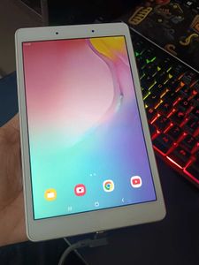 Samsung Tab A8 + Touch Pen