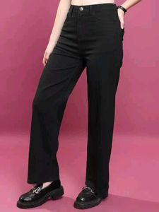 Tokyo Talkies Flared Jeans | Basics Black