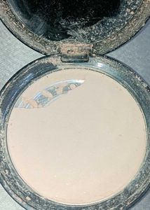 Set Of Two Compacts