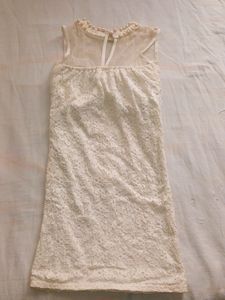 Cute pearl neck mini dress.🤍
