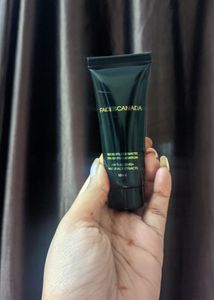 Combo : Oxidised Earrings+Faces Canada Weightless Matte Finish Foundation