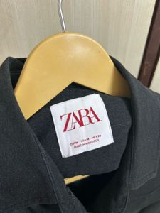 Zara - Combo Gray Shacket With White T-Shirt