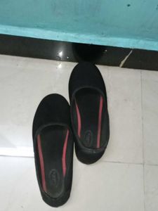 A Black Casual Shoe