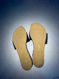 Flats For Traditionala