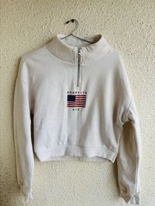 H&amp;M Brooklyn Crop Sweatshirt