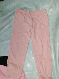 4 Branded Leggings