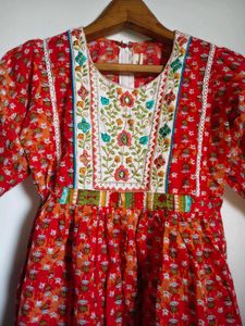 Cute Floral Print Top Size Small