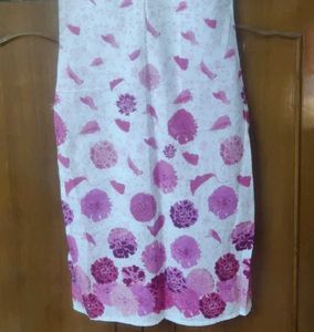 Floral Sleeveless Kurta