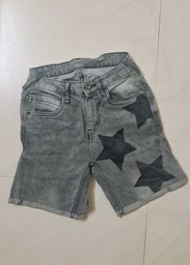 Upcycled Grey Jeans Into Shorts With Stars