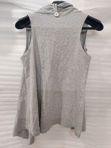 Grey Sleeveless Shrug With Button Holds