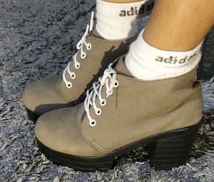 Grey Beautiful Boots For Girls