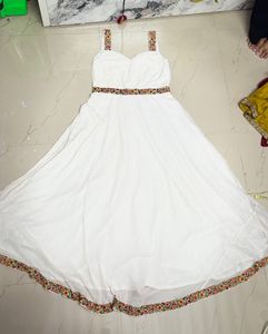 💕Elegant Ethnic Gown💕