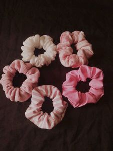Pink Scrunchie Set