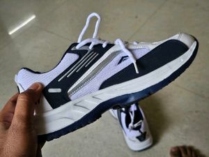 Athletic Running Shoes - Navy & White
