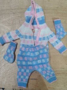 Cute Baby Knit Outfit