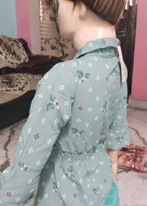 Beautiful Frok Look Printed Top